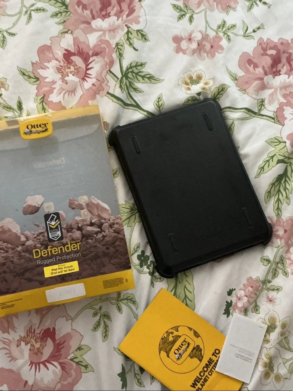 OtterBox Defender Series Rugged iPad Pro 11